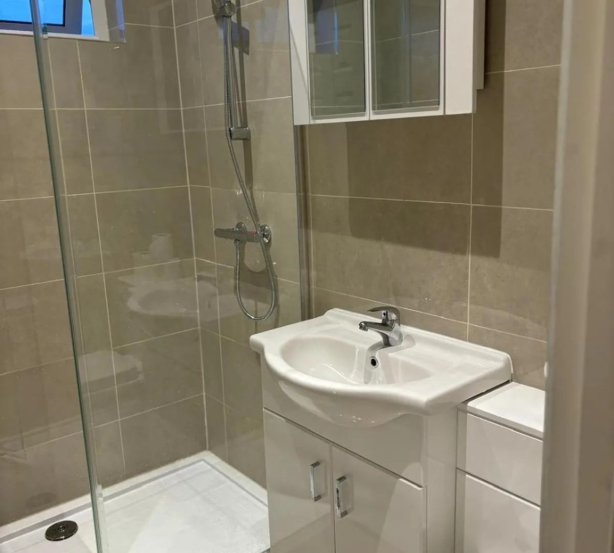 Dbn Apartment Three London