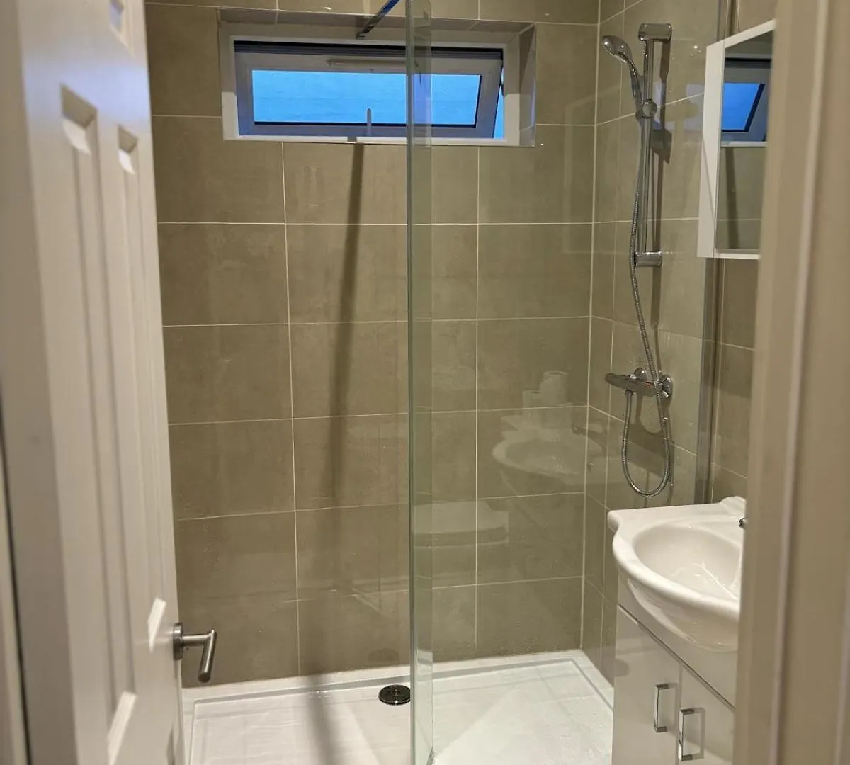 Dbn Apartment Three London